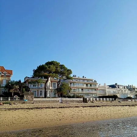 Grand T2 Direct Sur La Pereire