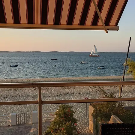 Appartement Grand T2 Direct Sur La Pereire